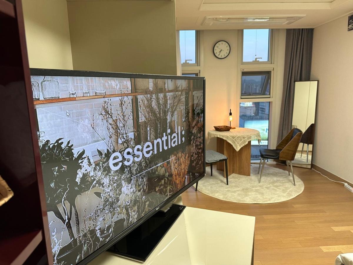 Station Apartment