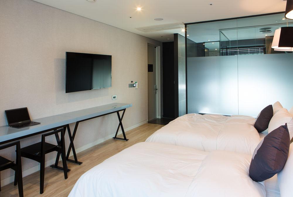 Hotel The Designers Station