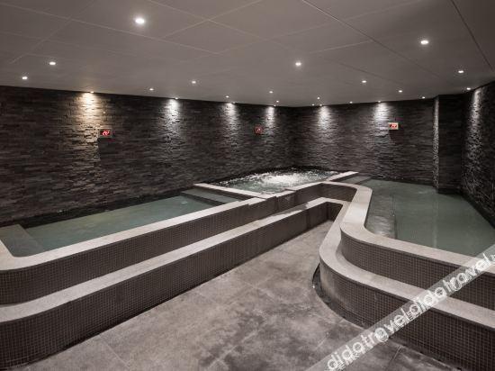 Orakai Daehakro Hotel, Bw Signature Collection Hotel 4*