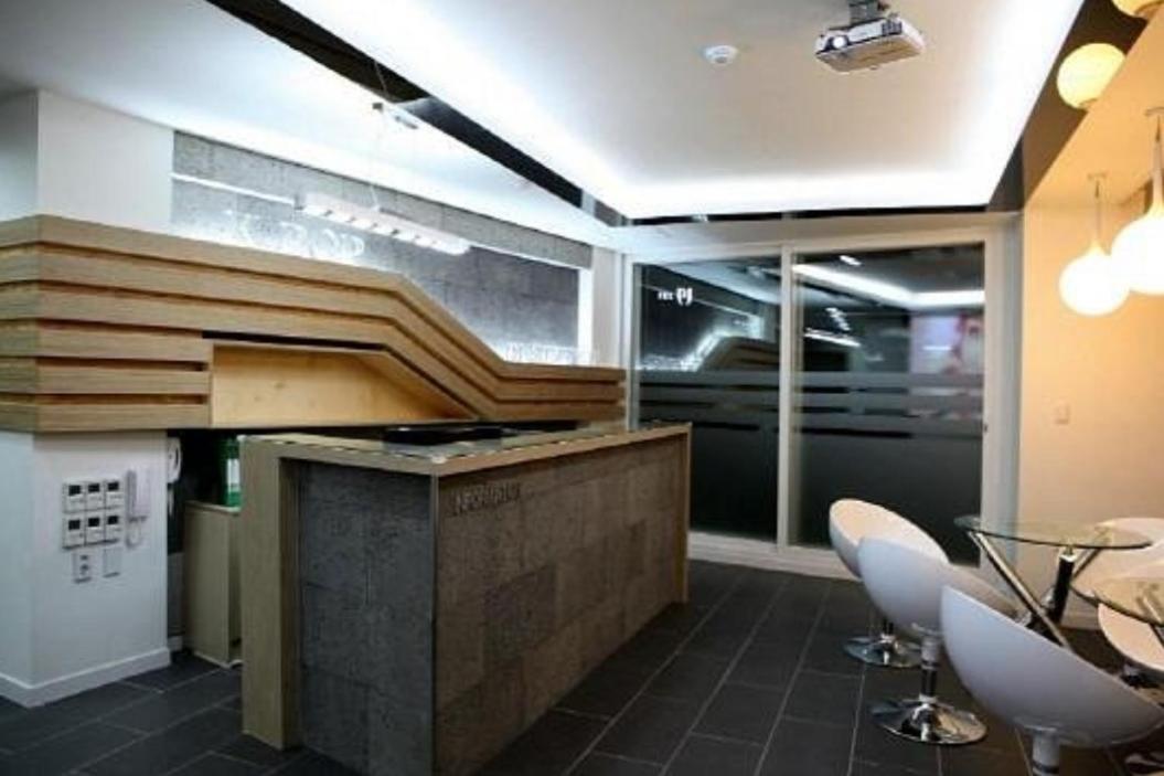Kpop Hotel 2*