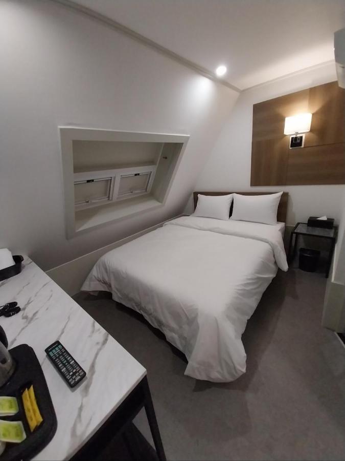 Hotel Stay Inn *