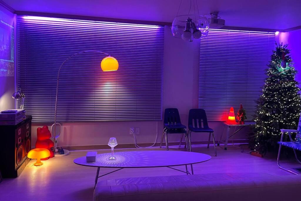 Aufn Orange Bulb Holiday home *