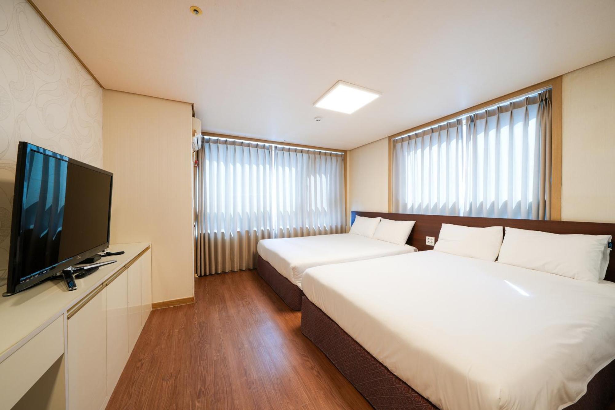 Aventree Yeouido Hotel