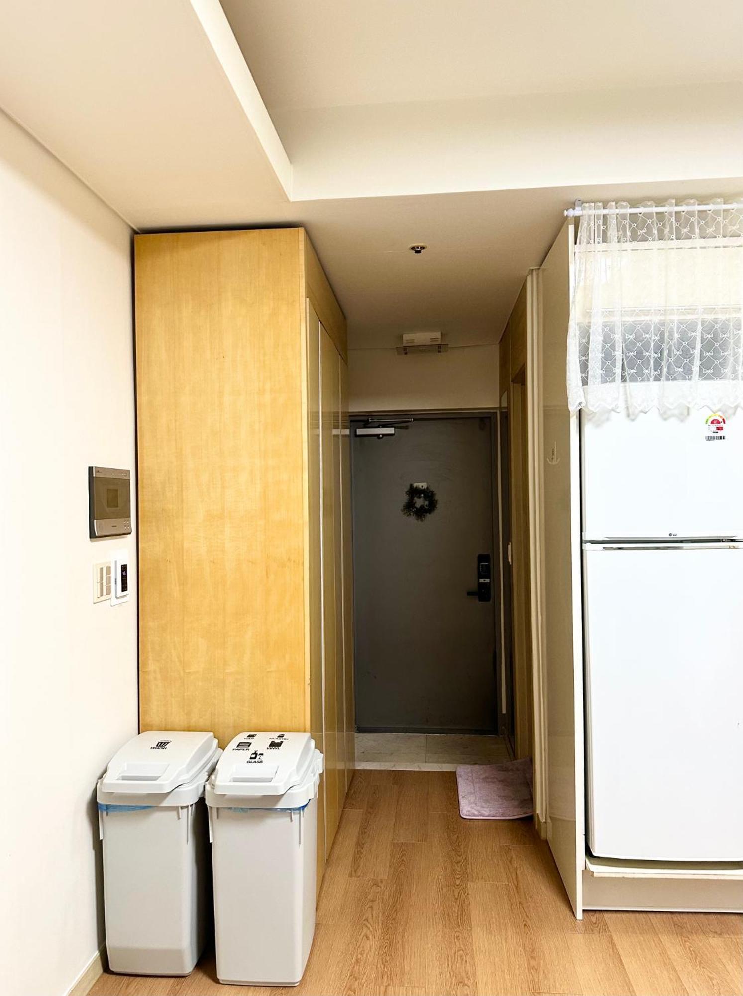 #gangnam Station Apartment
