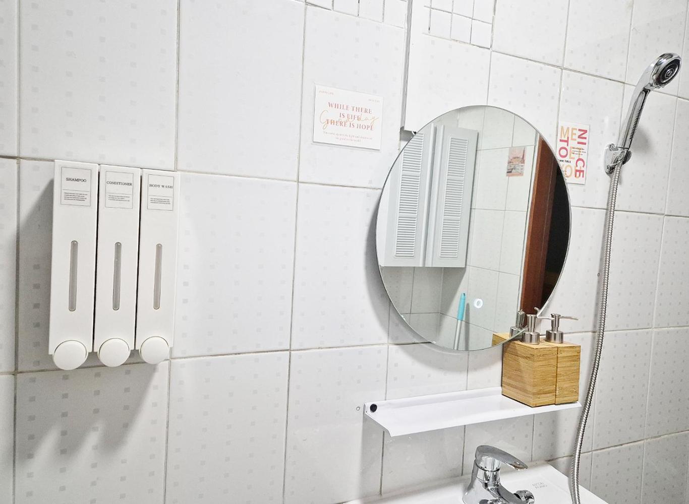 Apartment The Modern Hanok Seoul