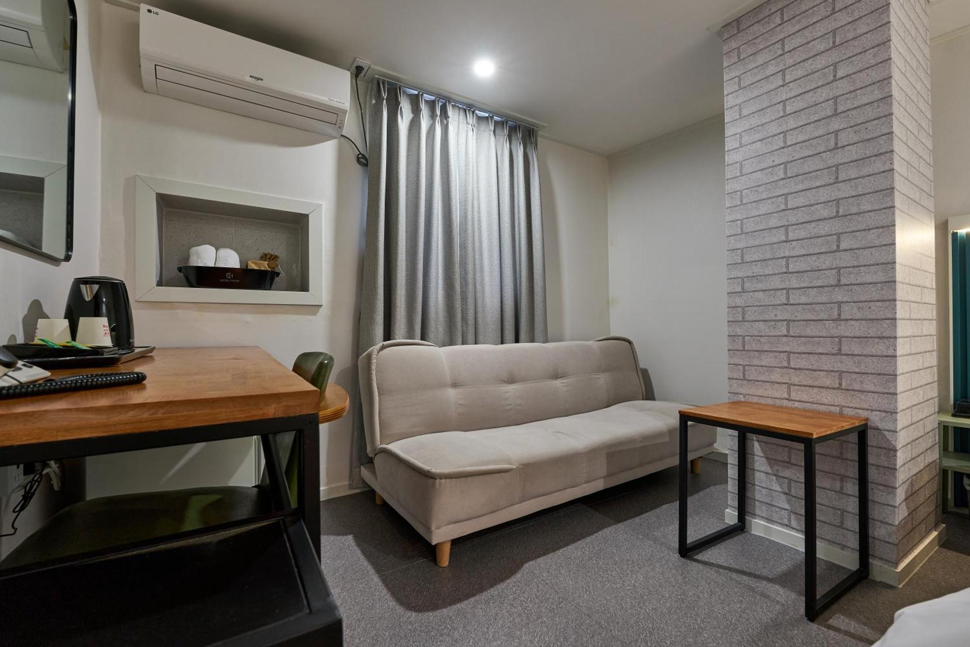 Hotel Chloe