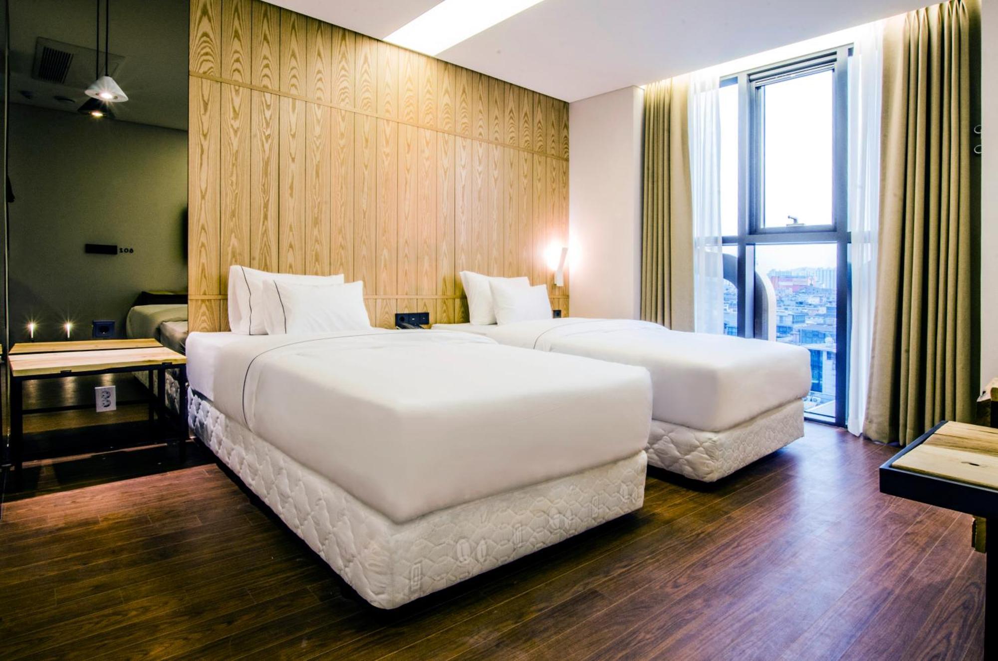 Hotel The Designers Premier Kondae 2*