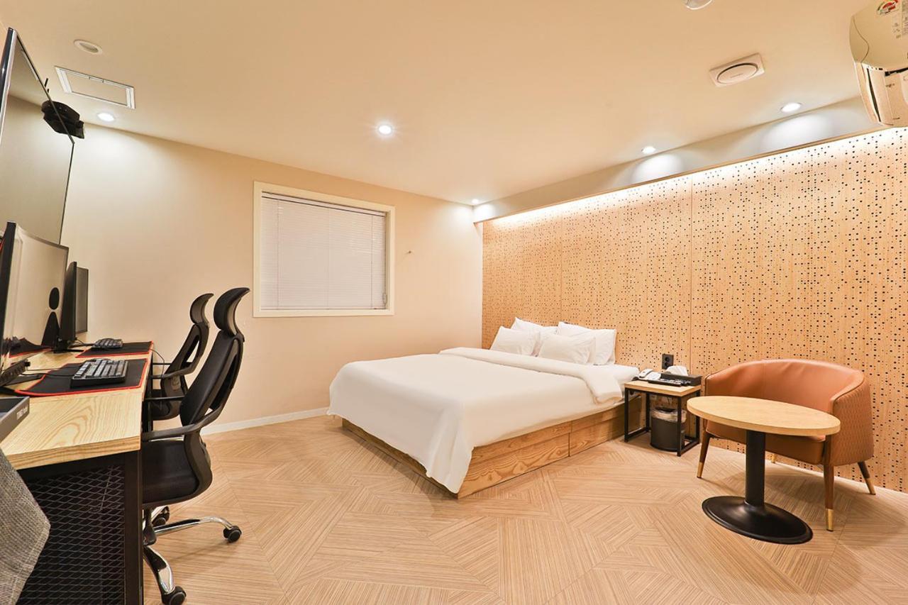 Jamsil Tomgi motel Seoul
