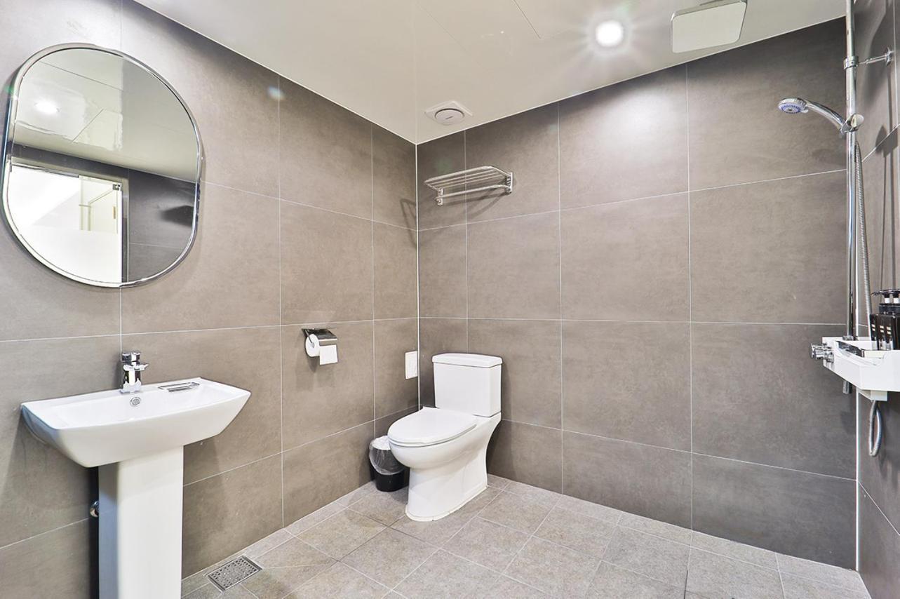 Jamsil Tomgi motel 2*