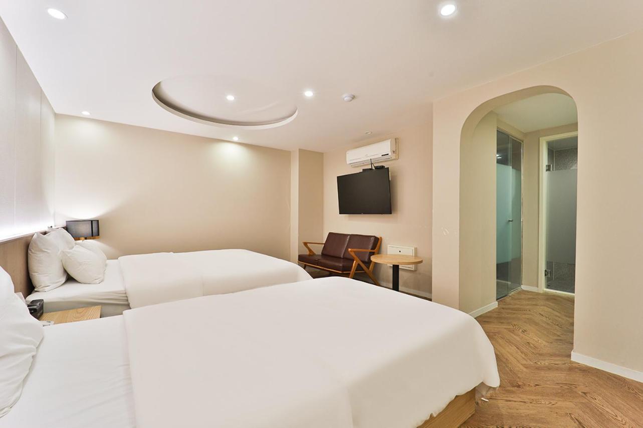 Jamsil Tomgi motel 2*