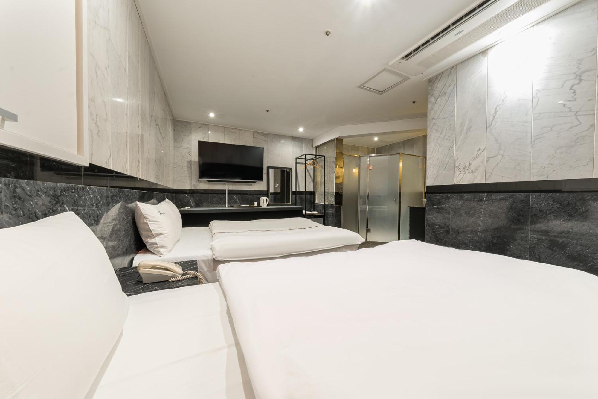 Signature Hotel Seoul
