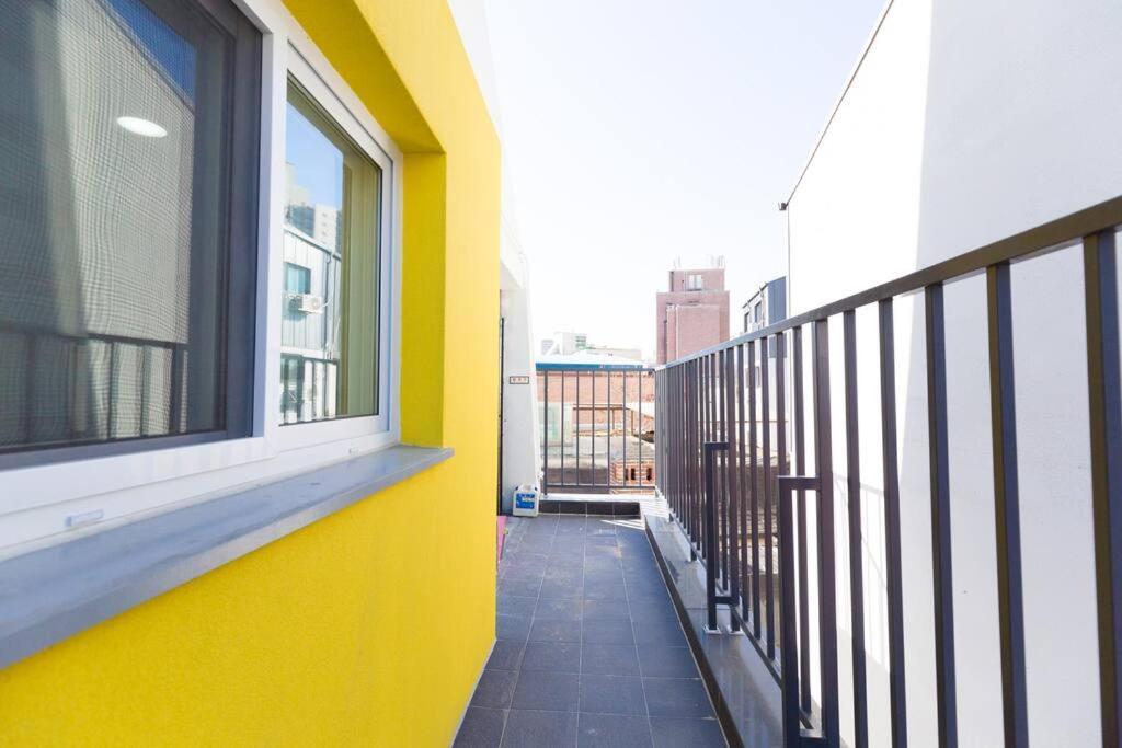 Apartment 3r+2baths/ Ewha / Sogang / Near Shinchon & Hongdae