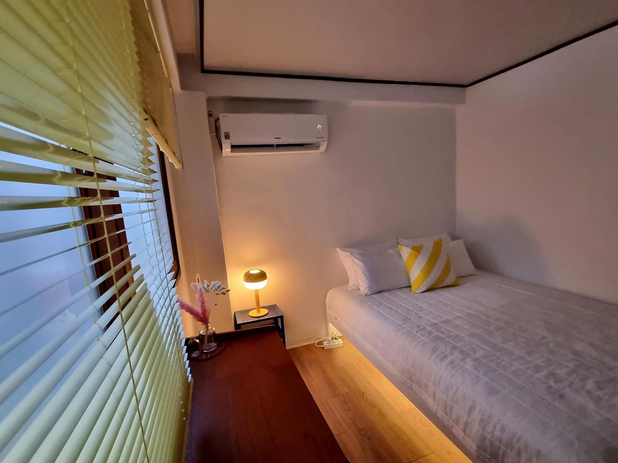 Guest house Y202 & B201 Near Hongdae Univ Station