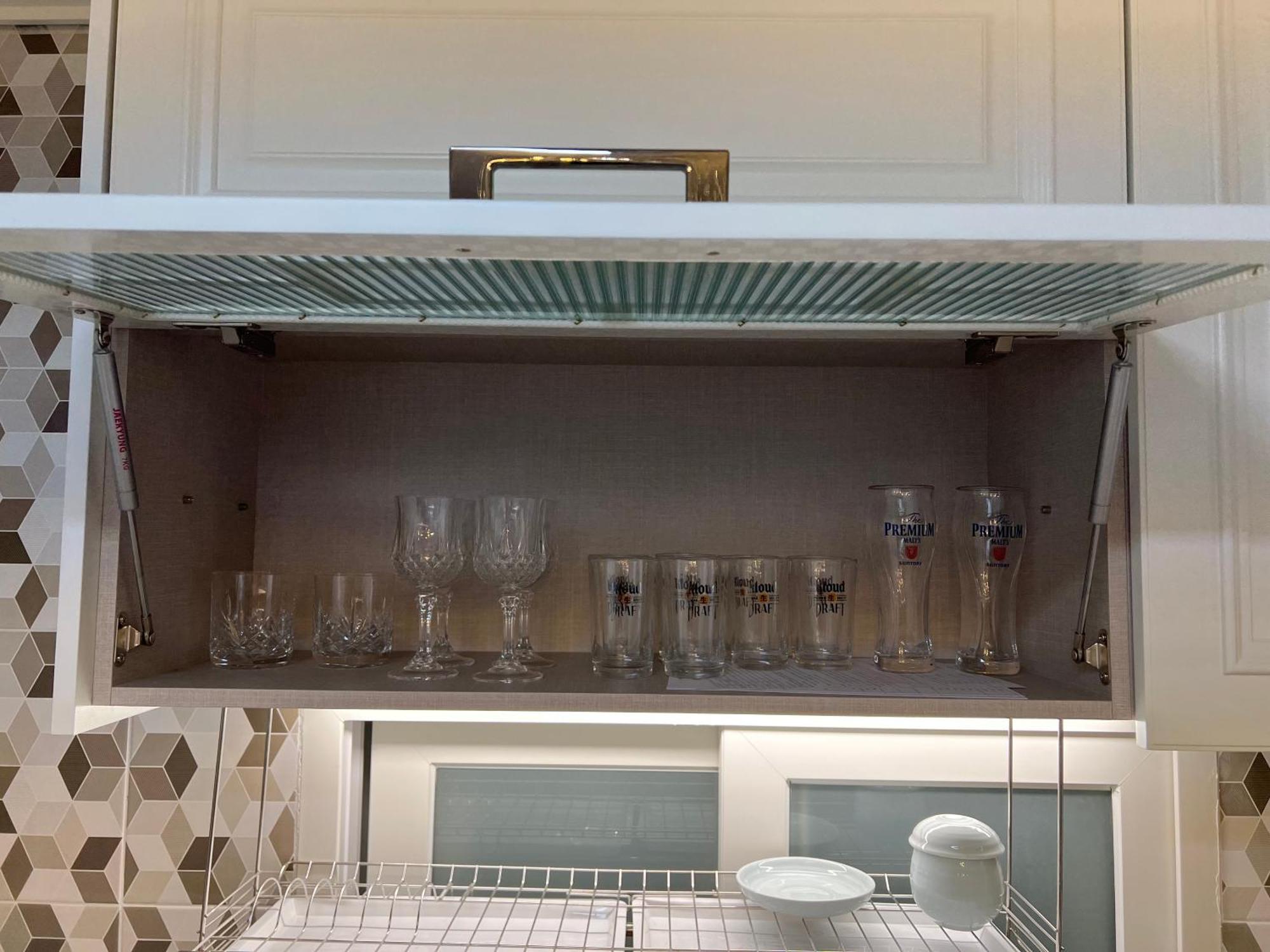 Sheem Nokbeon St 3 Min Apartment *