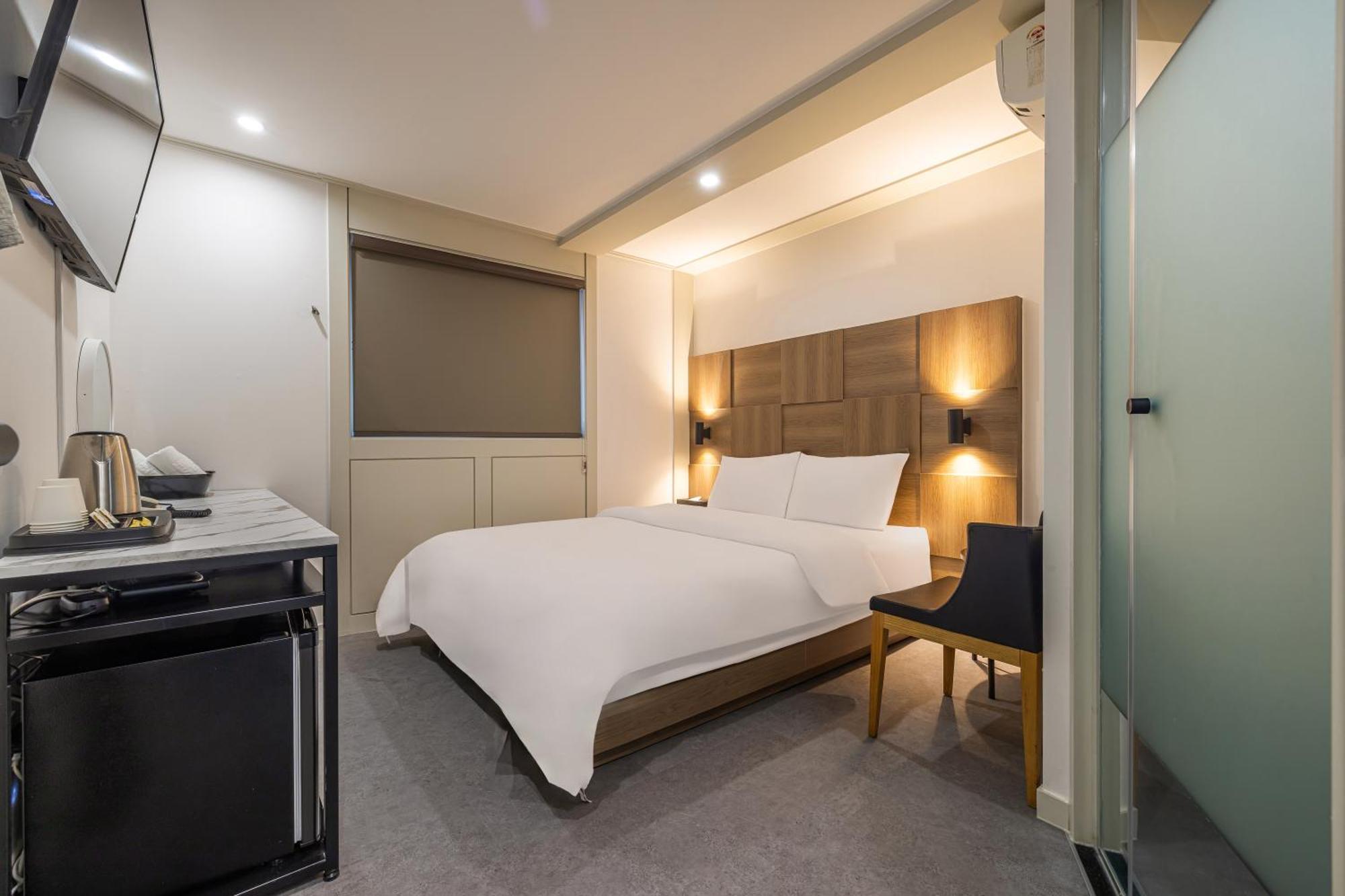 Hotel Stay Inn *