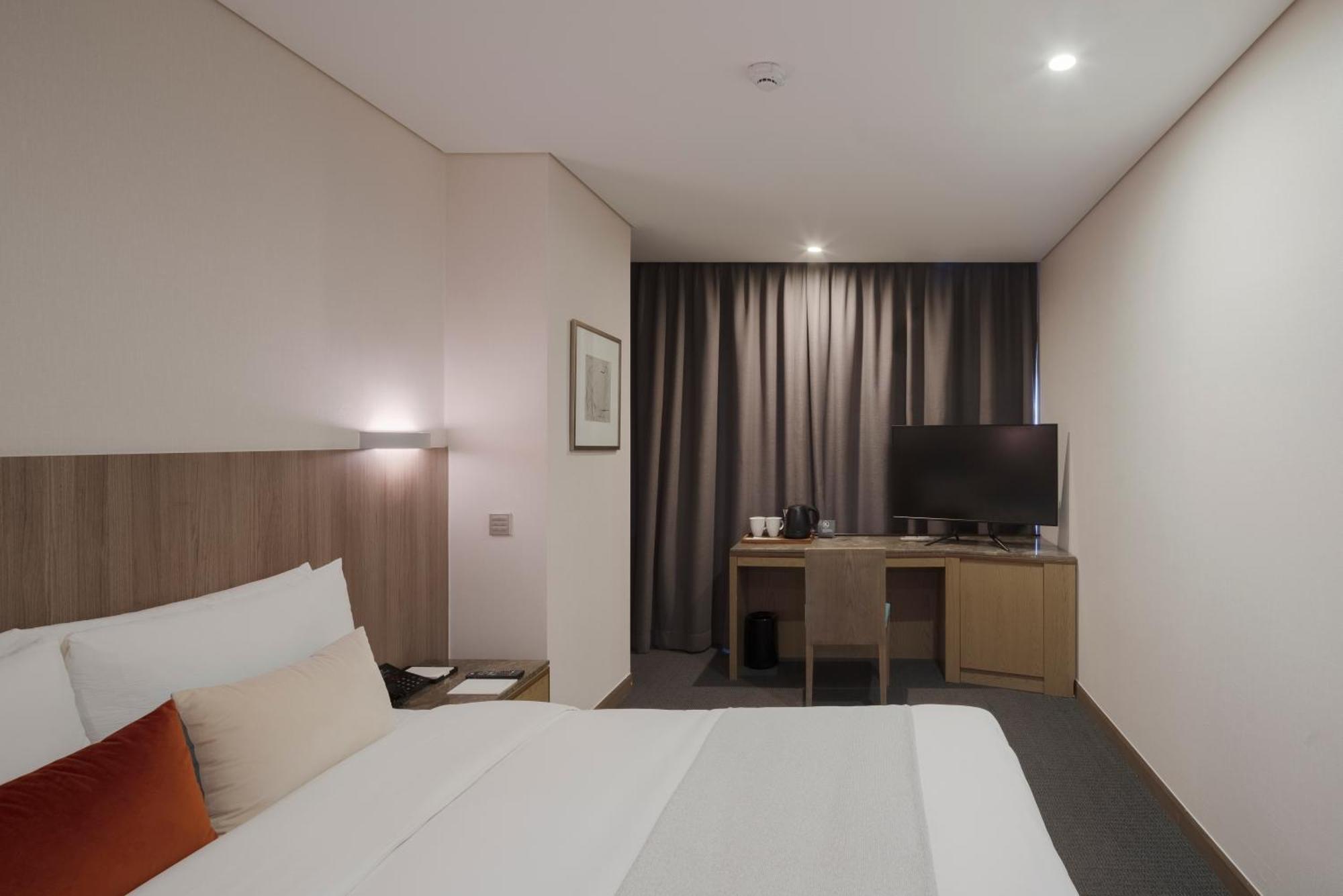 Hotel Amid 4*