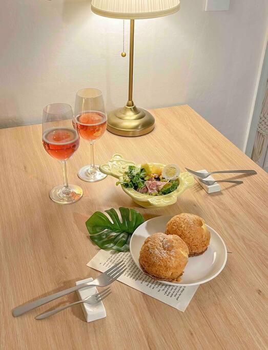 Apartment Yeoun Jogak - Near Shindaebang Station Boramae Hospital & Park Hongik Airport Bus Near Sindorim, Gangnam Seoul