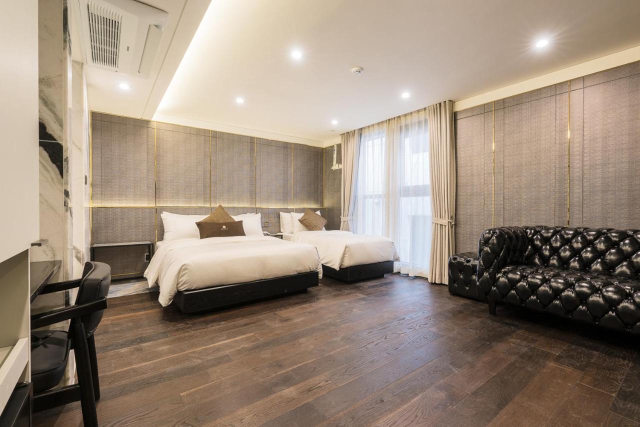 The Jongno Hotel