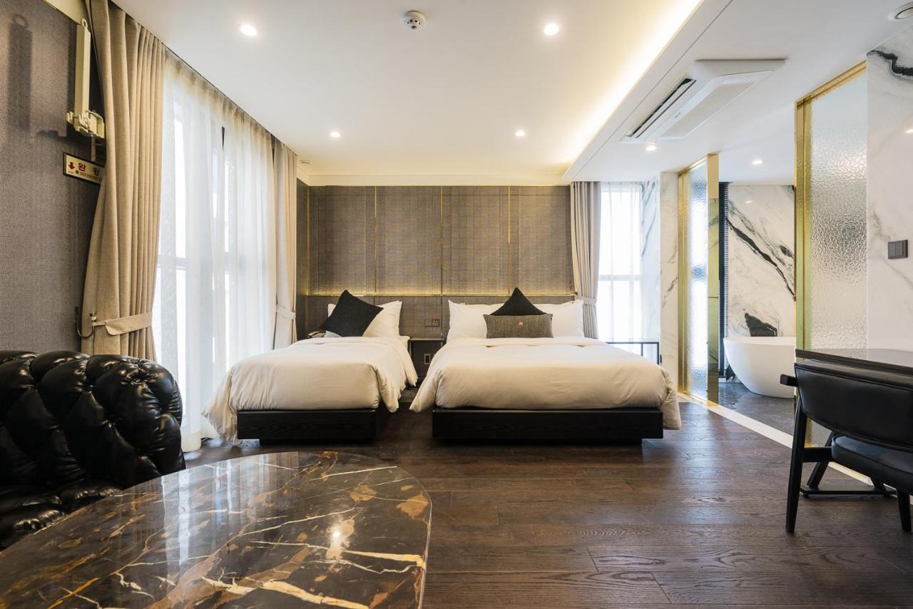 The Jongno 3*