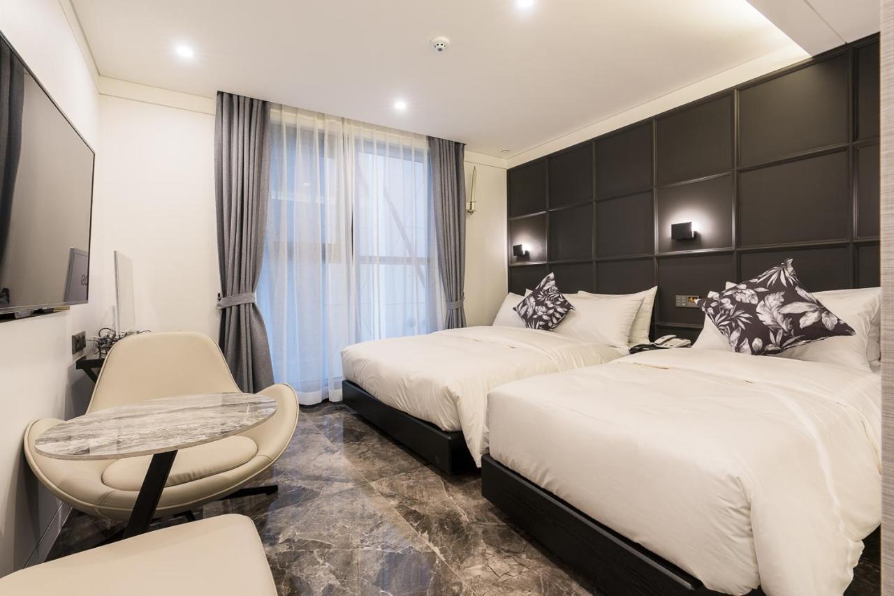 The Jongno Hotel