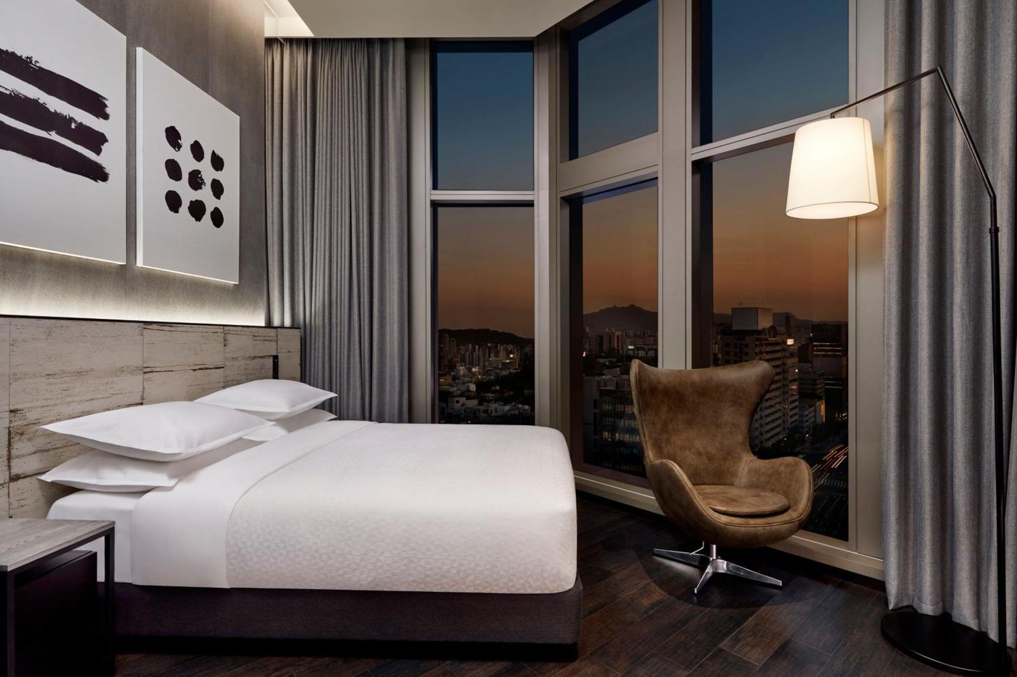 Four Points By Sheraton Gangnam 4*