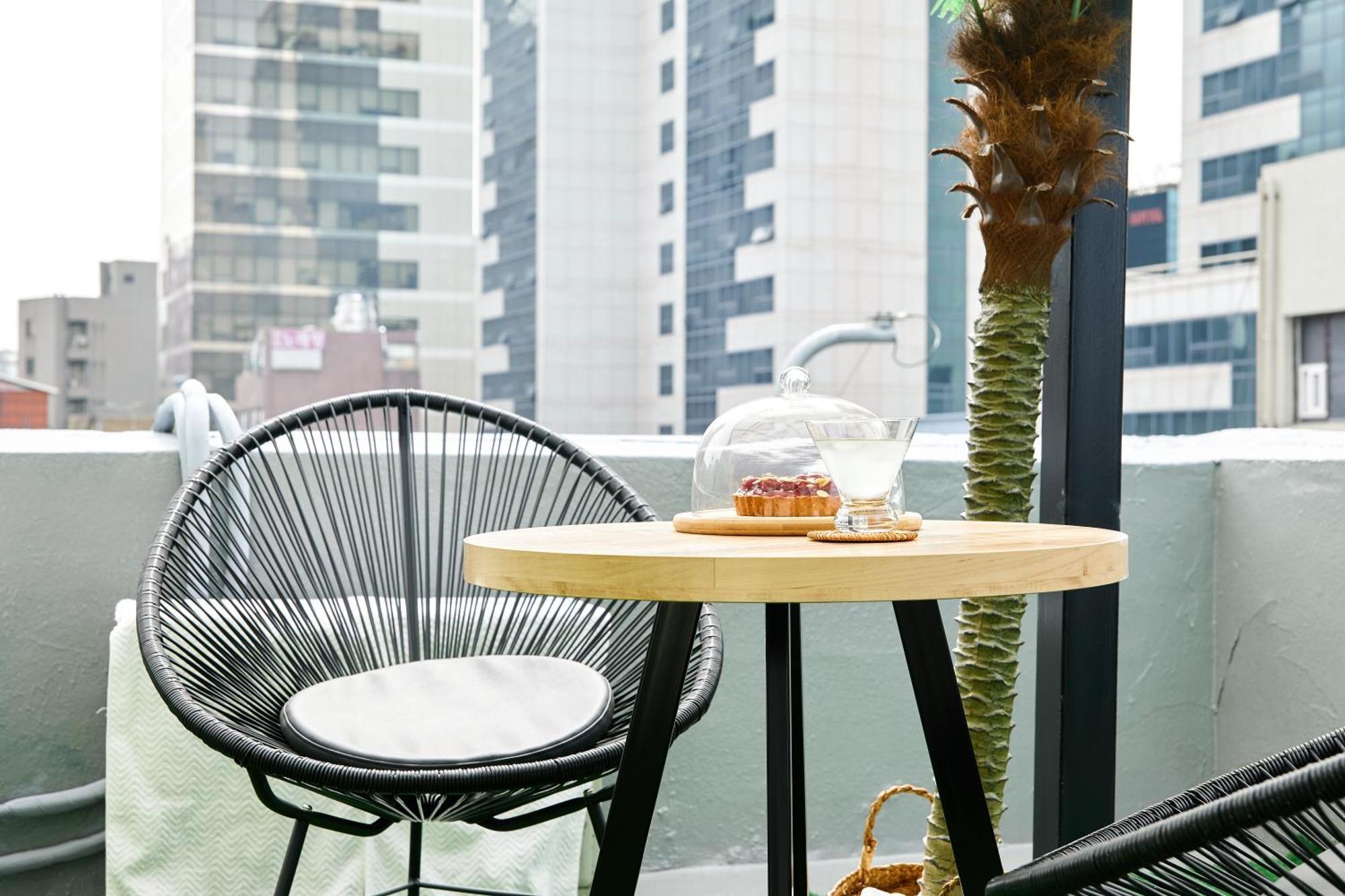 Chloe Hotel *