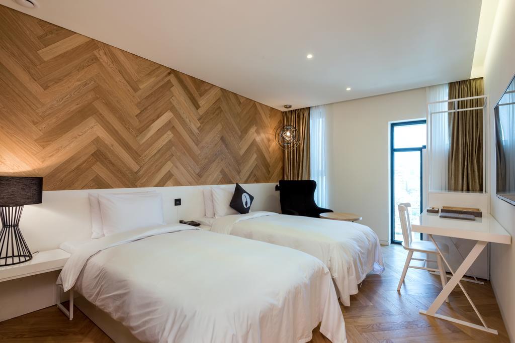 Hotel The Designers Lyj Gangnam Premier 3*