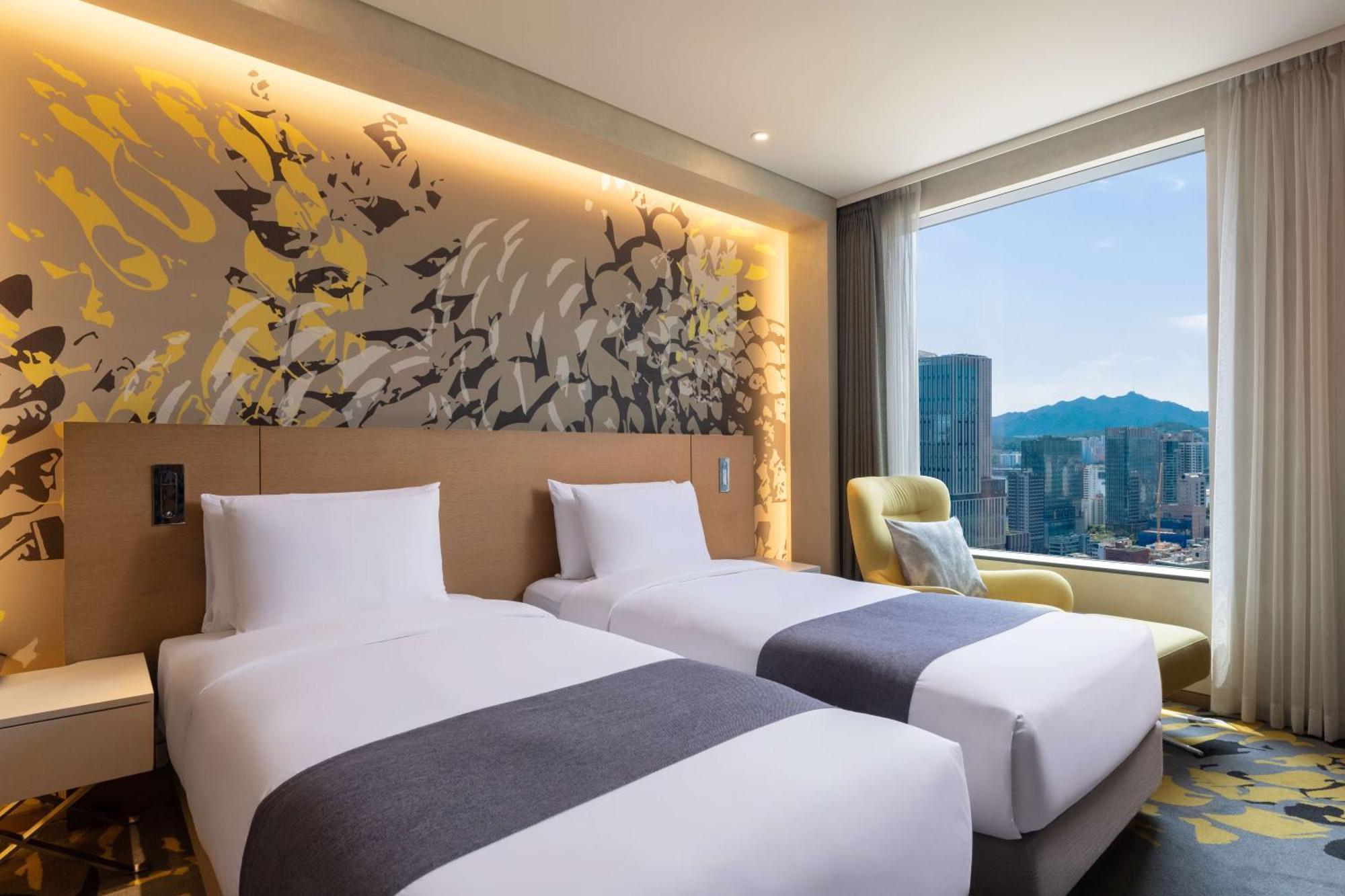 Novotel Ambassador Yongsan Hotel 5*