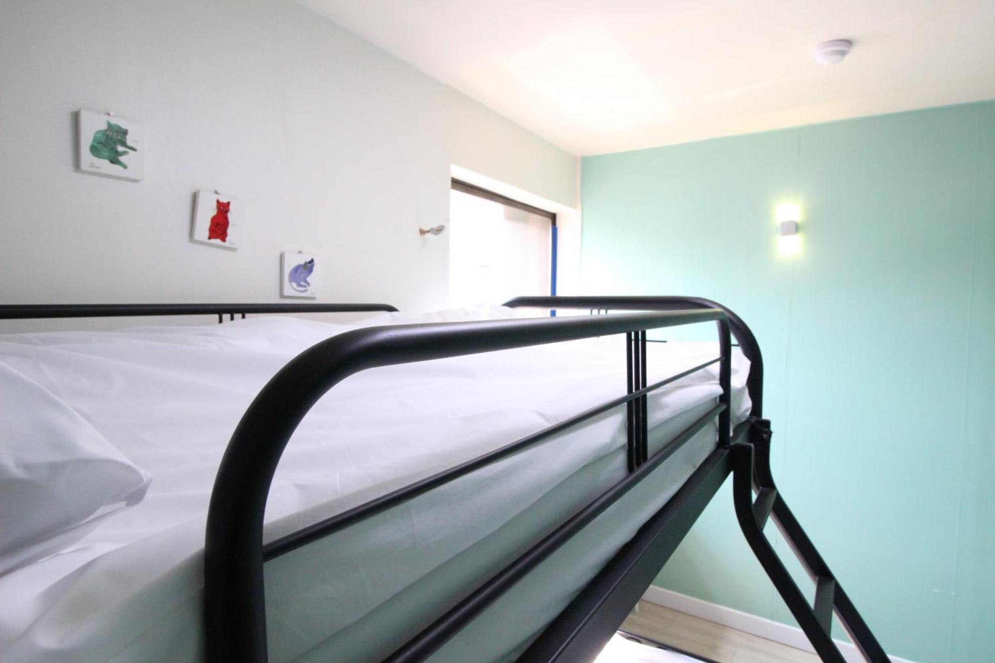 Ivory Albergue *