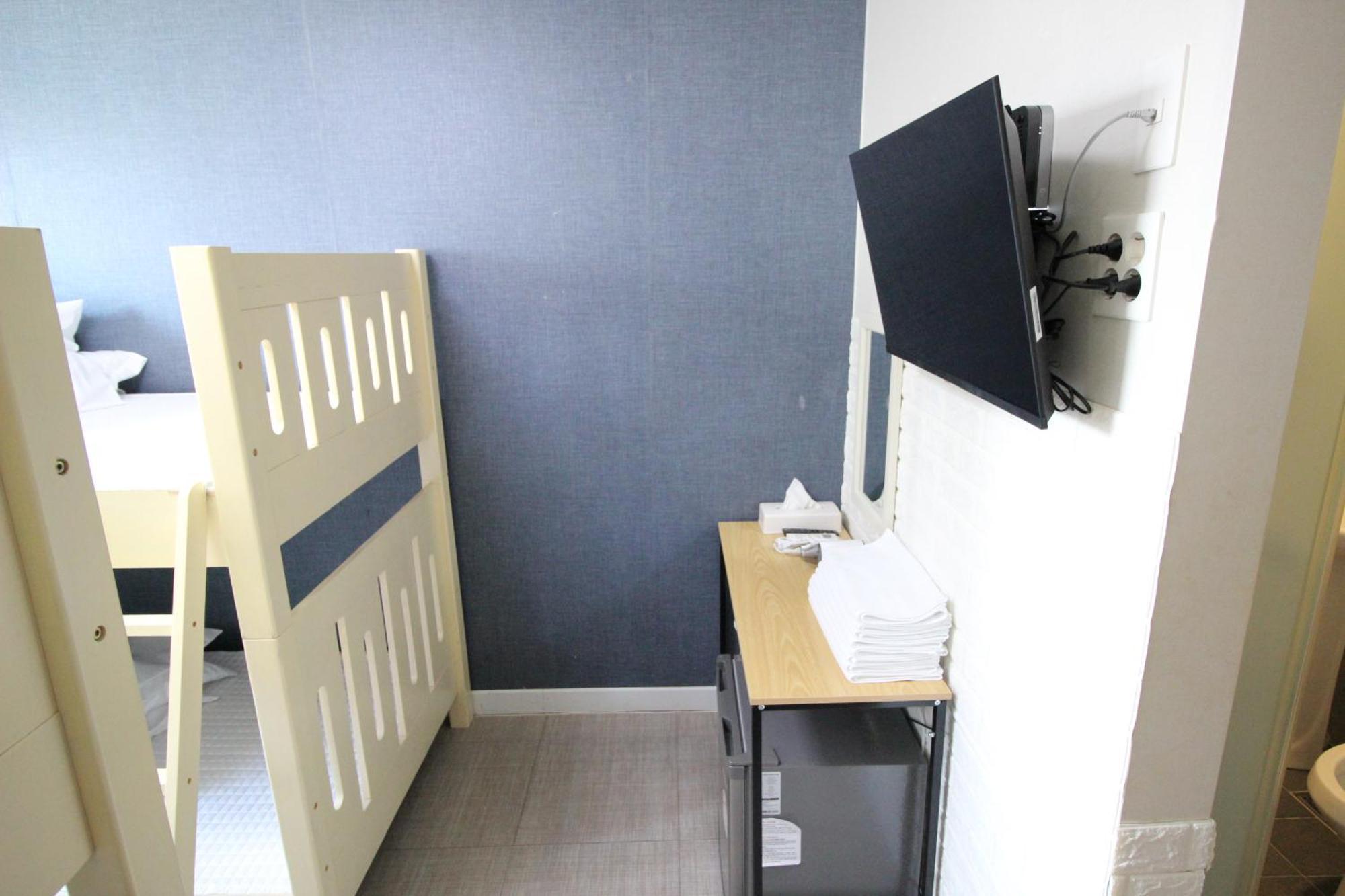 Golden Park Myeongdong Hotel 2*
