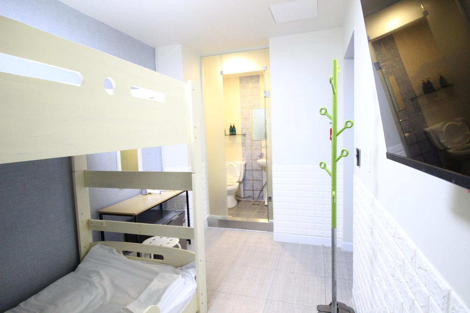Hotel Golden Park Myeongdong 2*