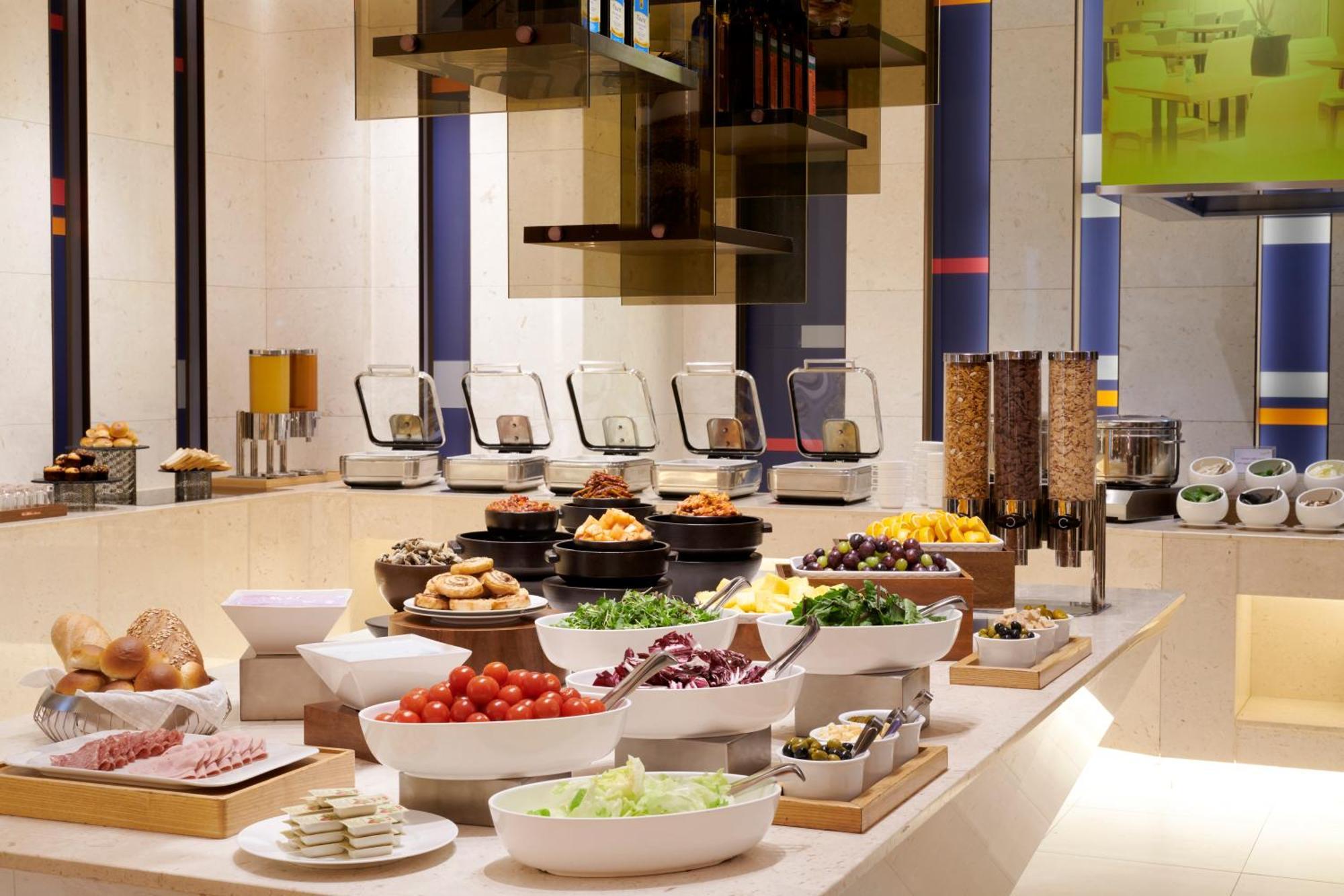 Aloft Myeongdong Hotel