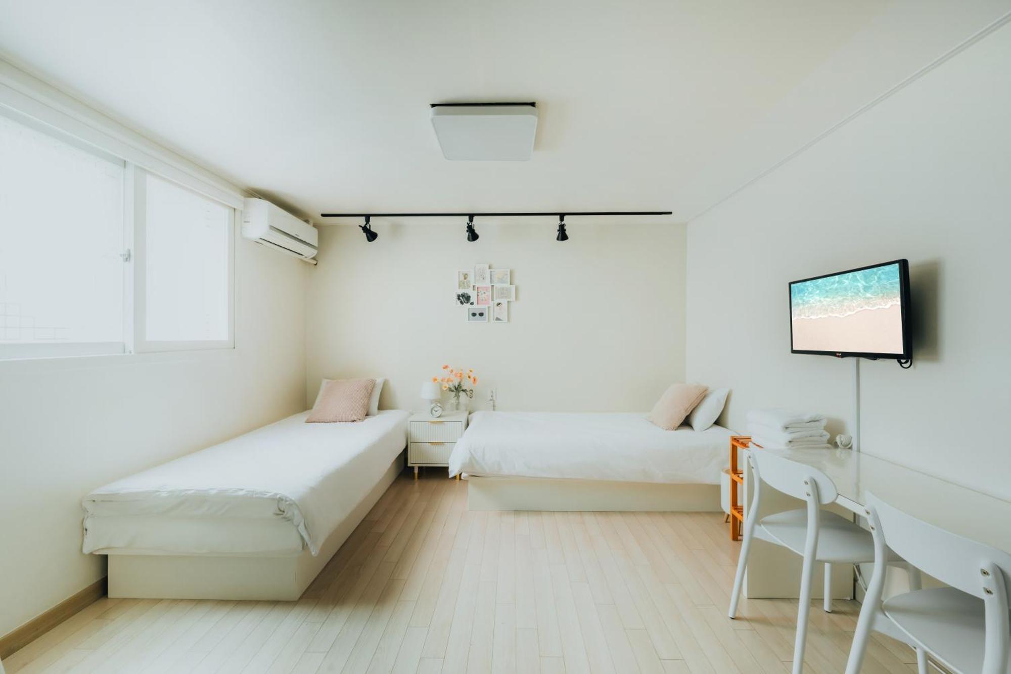 Dk House *