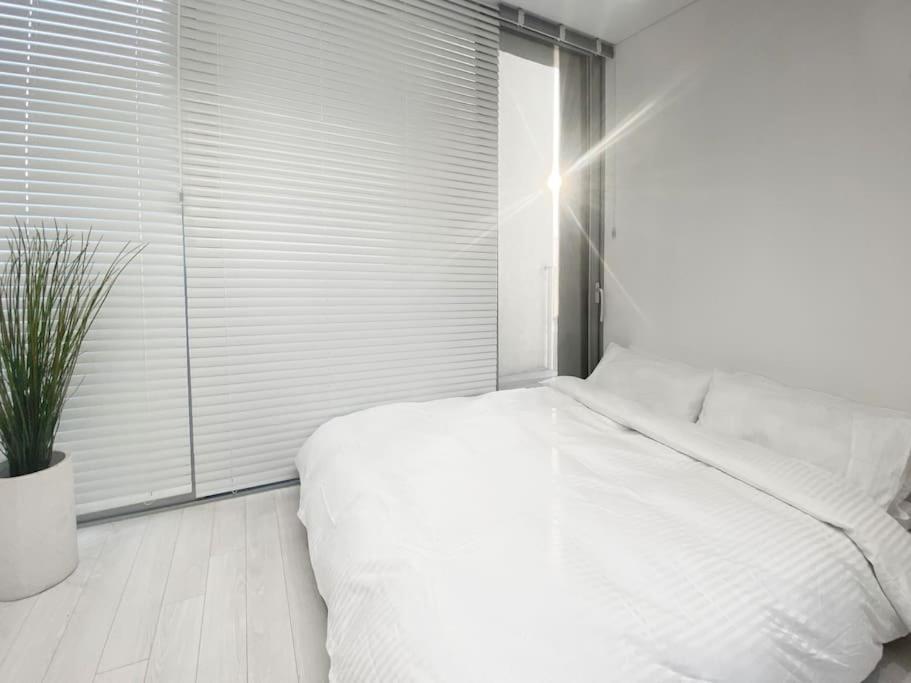 Private Duplex House With A Rooftop - Foreigner Only Holiday home *
