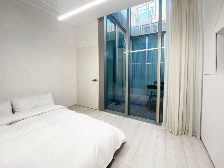 Private Duplex House With A Rooftop - Foreigner Only * Seoul
