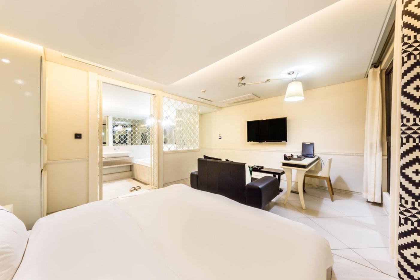Cullinan Wangsimni 2* Seoul