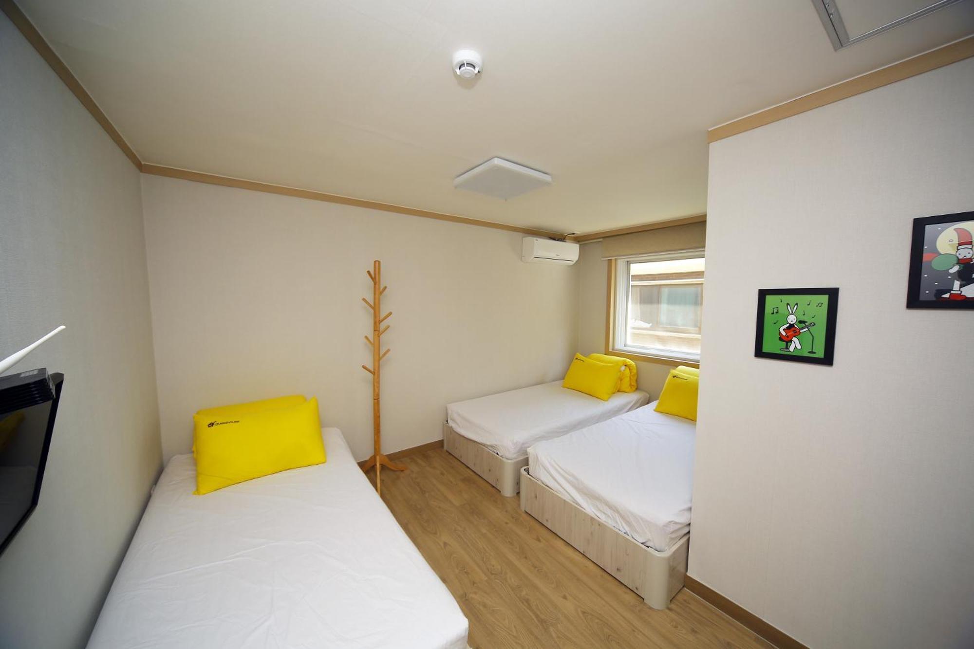 Guest house 24 Guesthouse Kyunghee University 2*