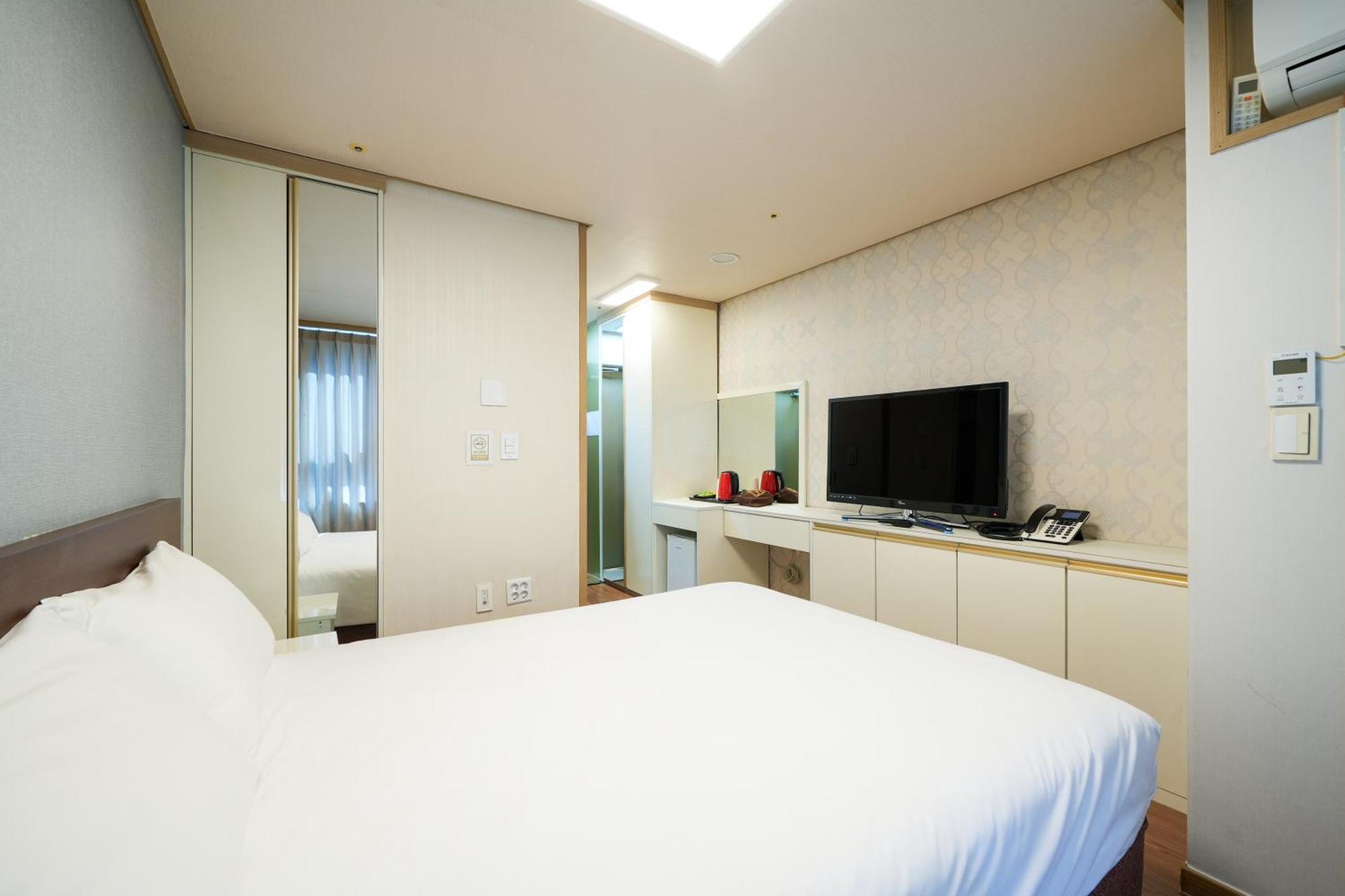 Aventree Yeouido Hotel 3*