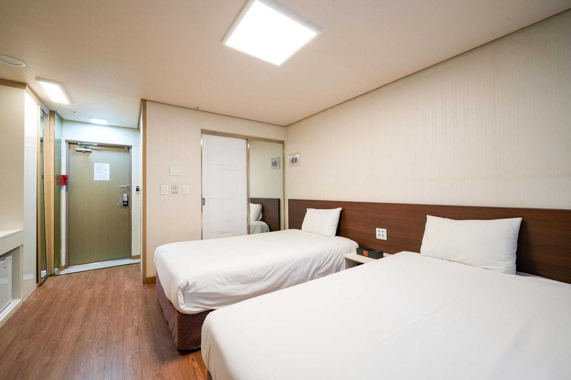 Aventree Yeouido 3*
