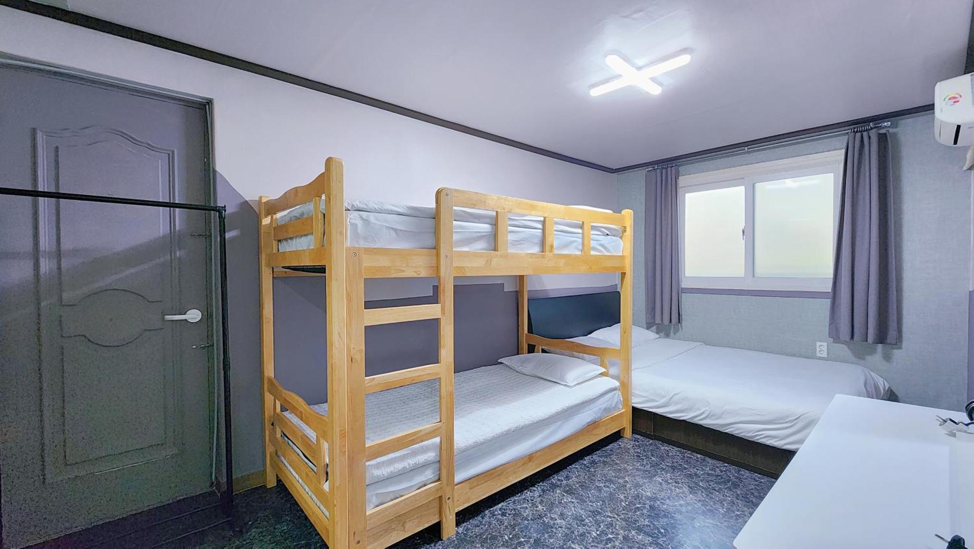 Guest house 1012 House Namsan 2*