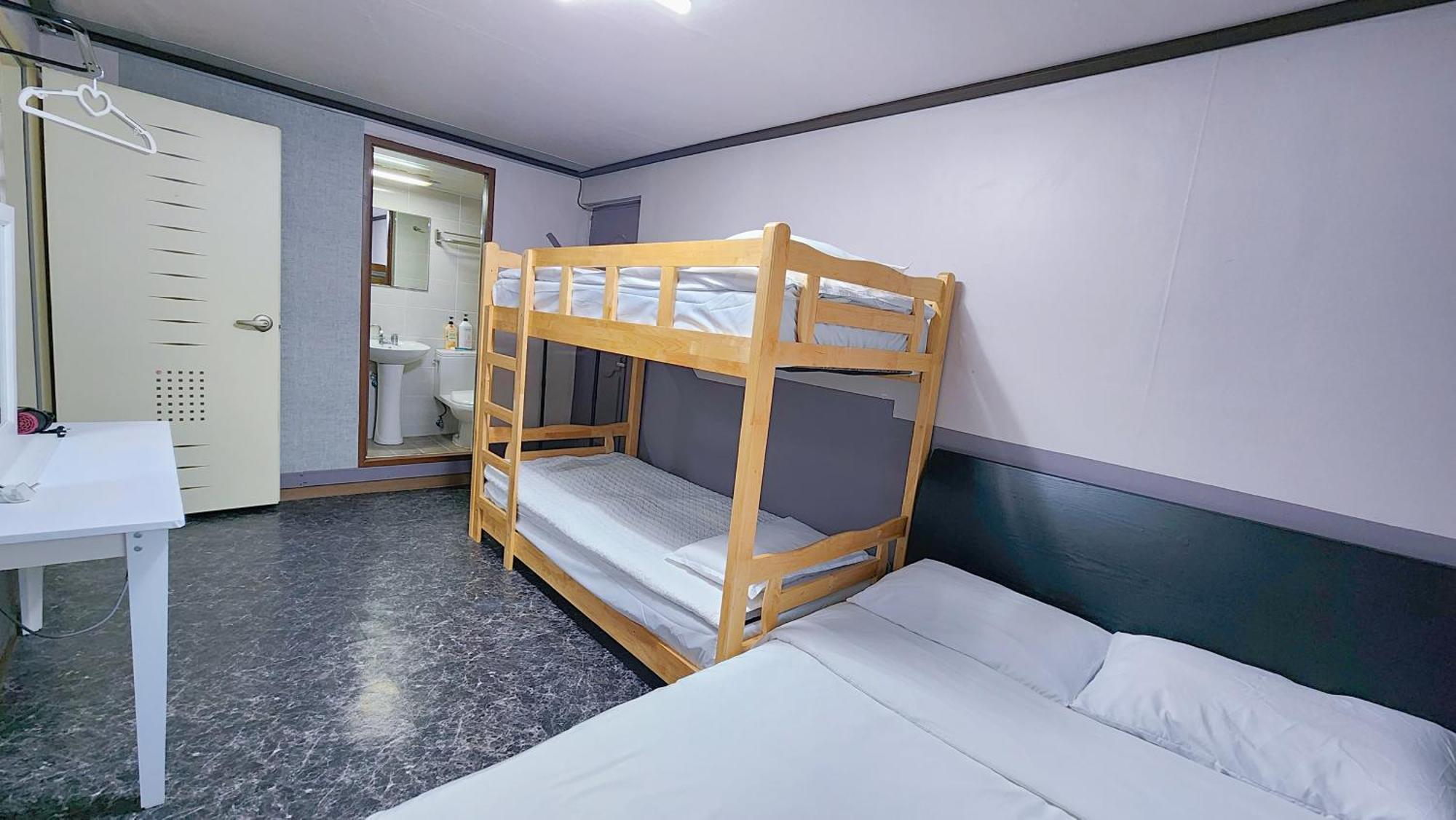 1012 House Namsan Guest house 2*