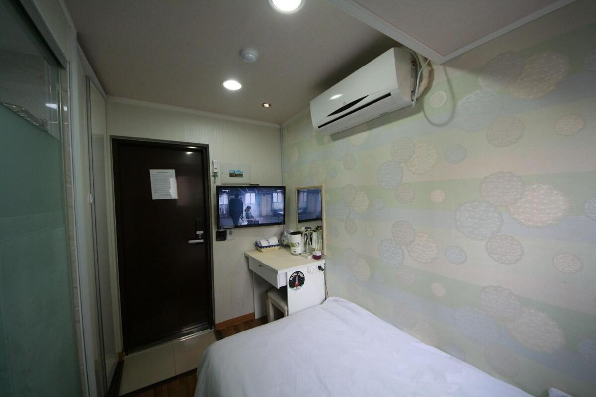 Chloe Hostel Seoul