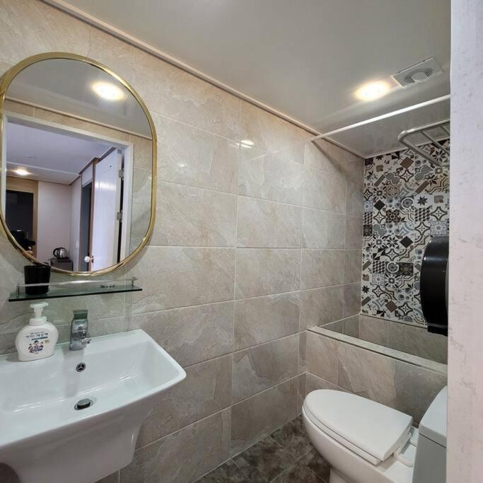 J Honor House Foreigner Only Guest house Seoul