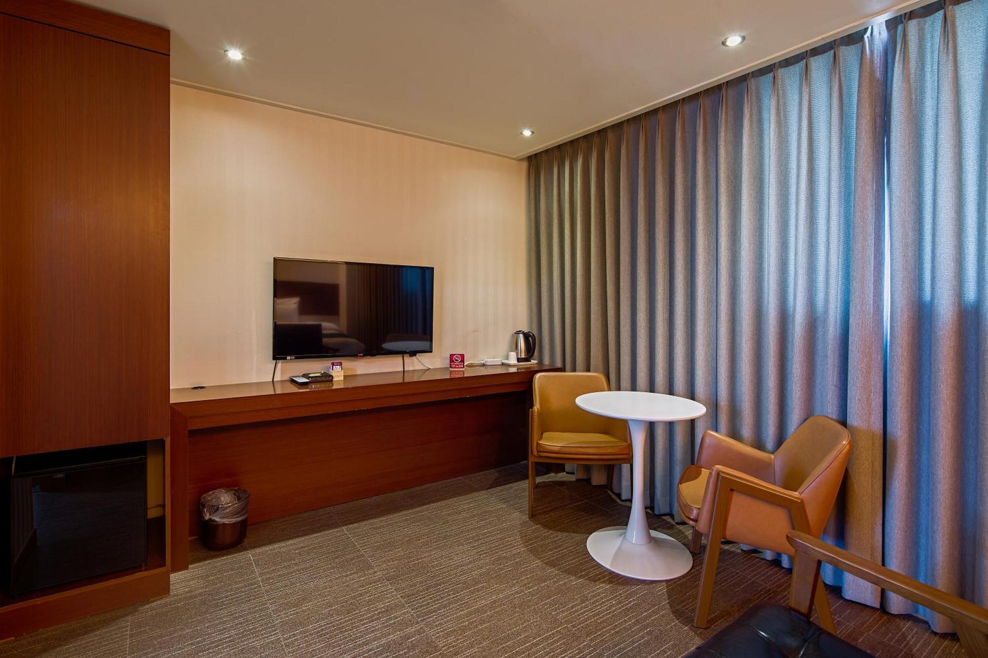Hotel Namsan Hill 3*