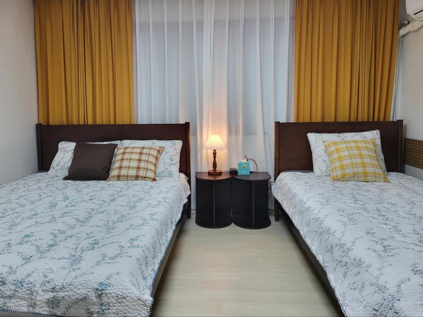 Apartment Park #hongdae Sinchon 10min #metro 3min #3beds *