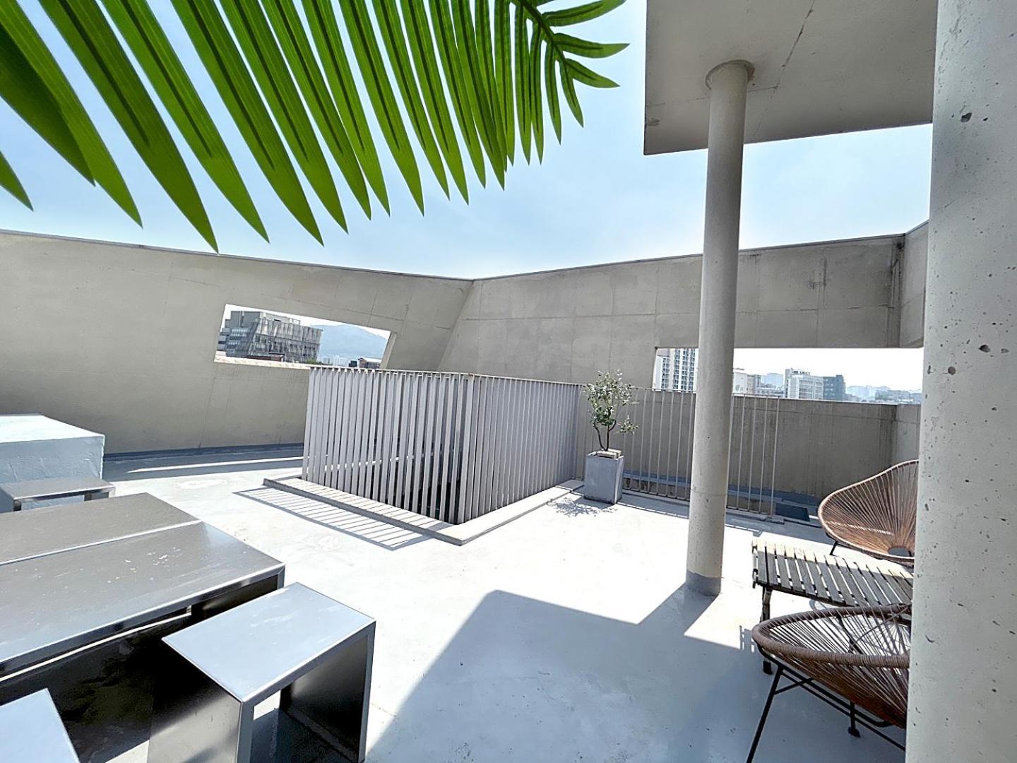 Private Duplex House With A Rooftop - Foreigner Only *