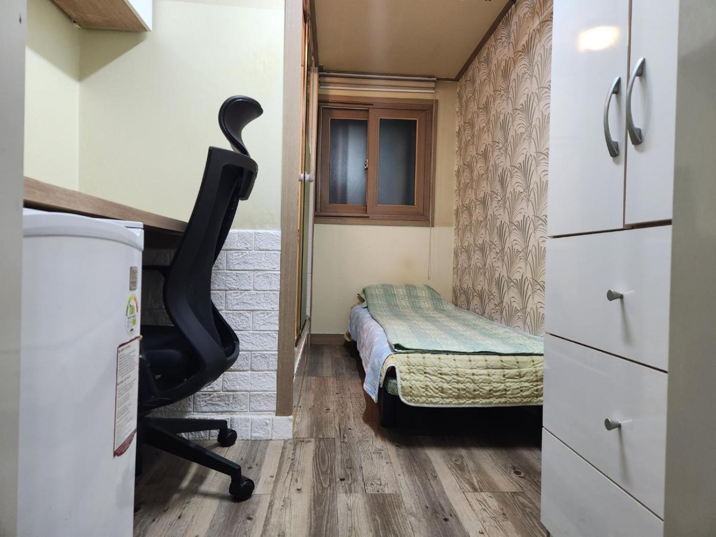 Shinchon Hongdae Private Hostel Seoul