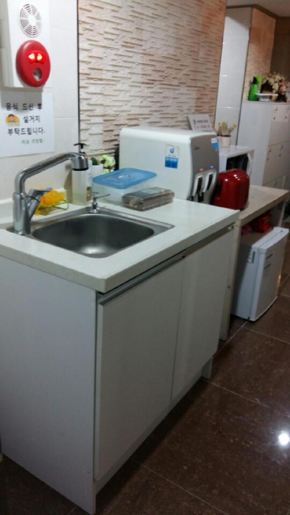 Hostel Shinchon Hongdae Private *