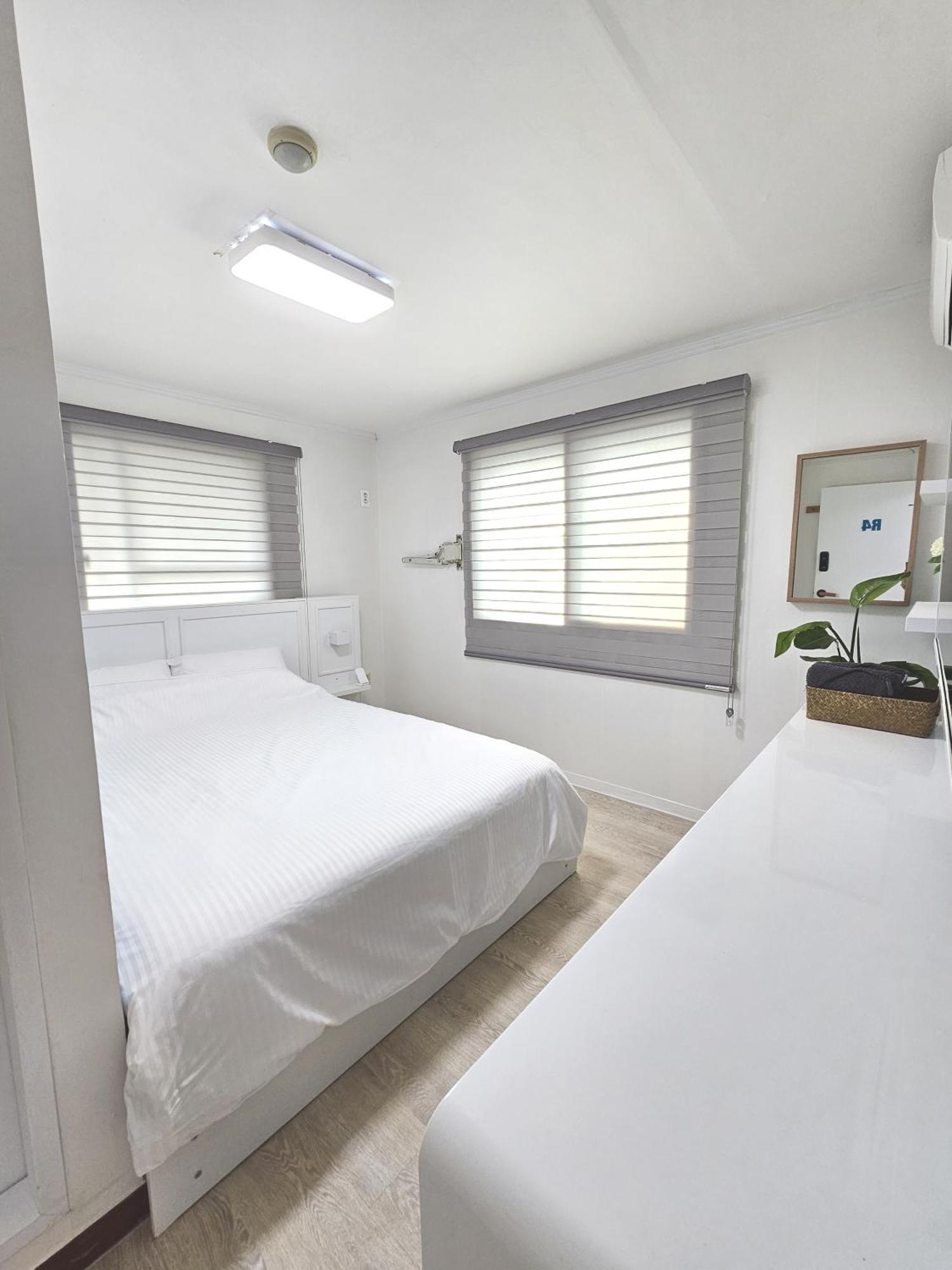 Omg House Seoul