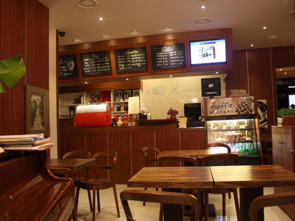Yuwon Hotel